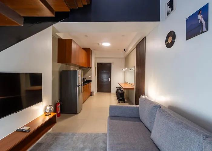 Apartment Stunning View Loft Type 1 Bedroom In Circulo Near Bridgetowne, Eastwood Fast Wi-fi Manila