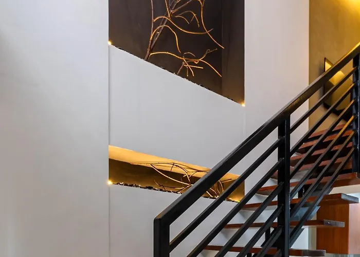 Stunning View Loft Type 1 Bedroom In Circulo Near Bridgetowne, Eastwood Fast Wi-fi Apartment *
